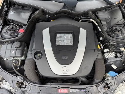 Used 2007 Mercedes-Benz C 230 Sedan image 9