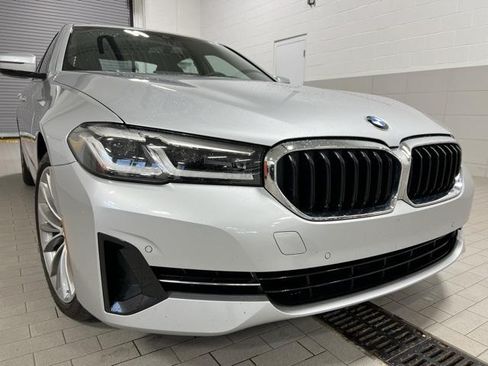 Used 2021 BMW 530i xDrive w/ Premium Package AWD/4WD image 2