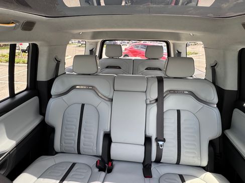 Used 2023 Rivian R1S Launch Edition AWD/4WD image 13