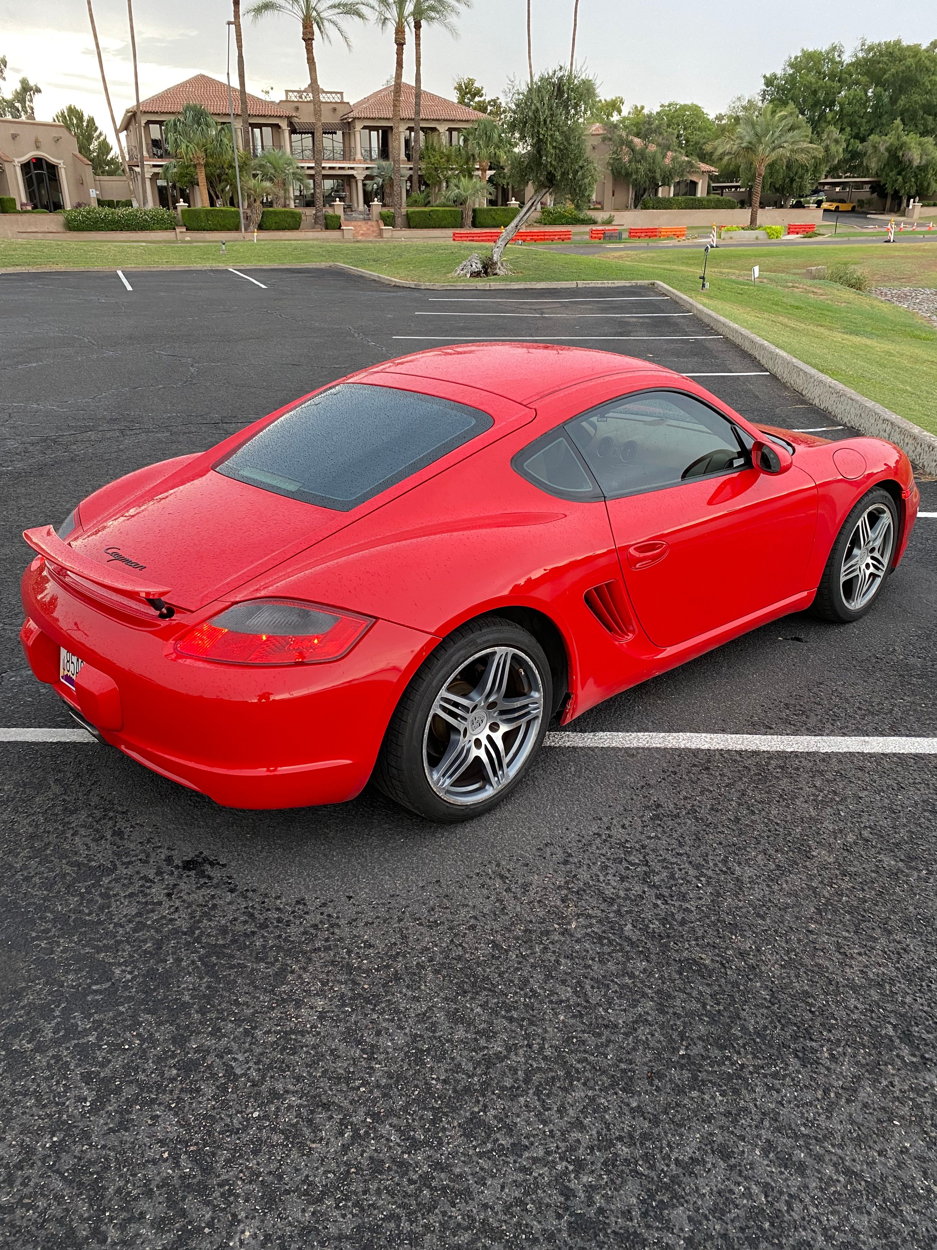 Used 2008 Porsche Cayman RWD image 2