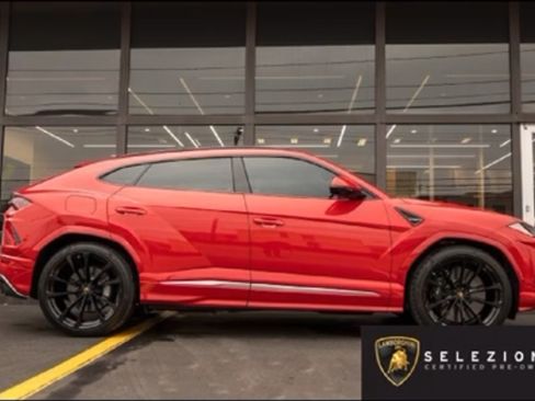 Used 2020 Lamborghini Urus image 13
