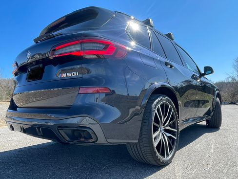 Used 2021 BMW X5 M50i w/ Executive Package image 5