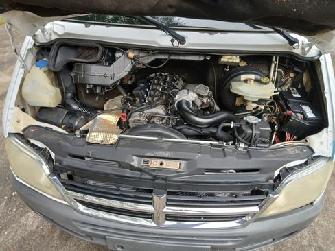 Used 2006 Dodge Sprinter 2500 w/ Comfort Seating Group image 21