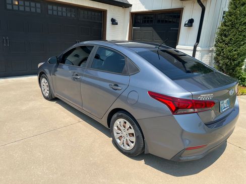 Used 2018 Hyundai Accent SE FWD image 6