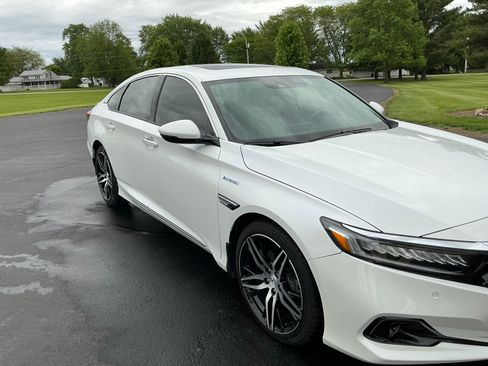 Used 2022 Honda Accord Touring image 8