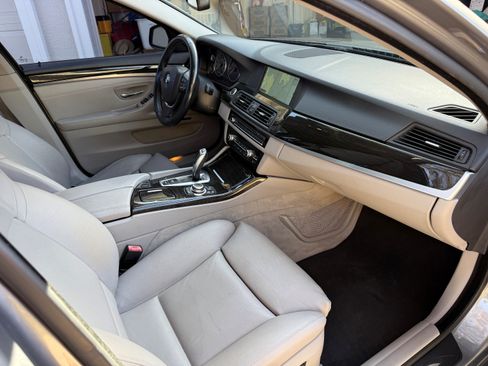 Used 2011 BMW 535i Sedan image 14