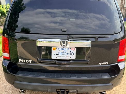 Used 2011 Honda Pilot EX-L image 8
