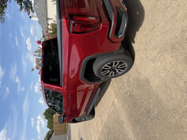 Used 2025 GMC Sierra 1500 AT4 w/ AT4 Premium Package AWD/4WD image 5