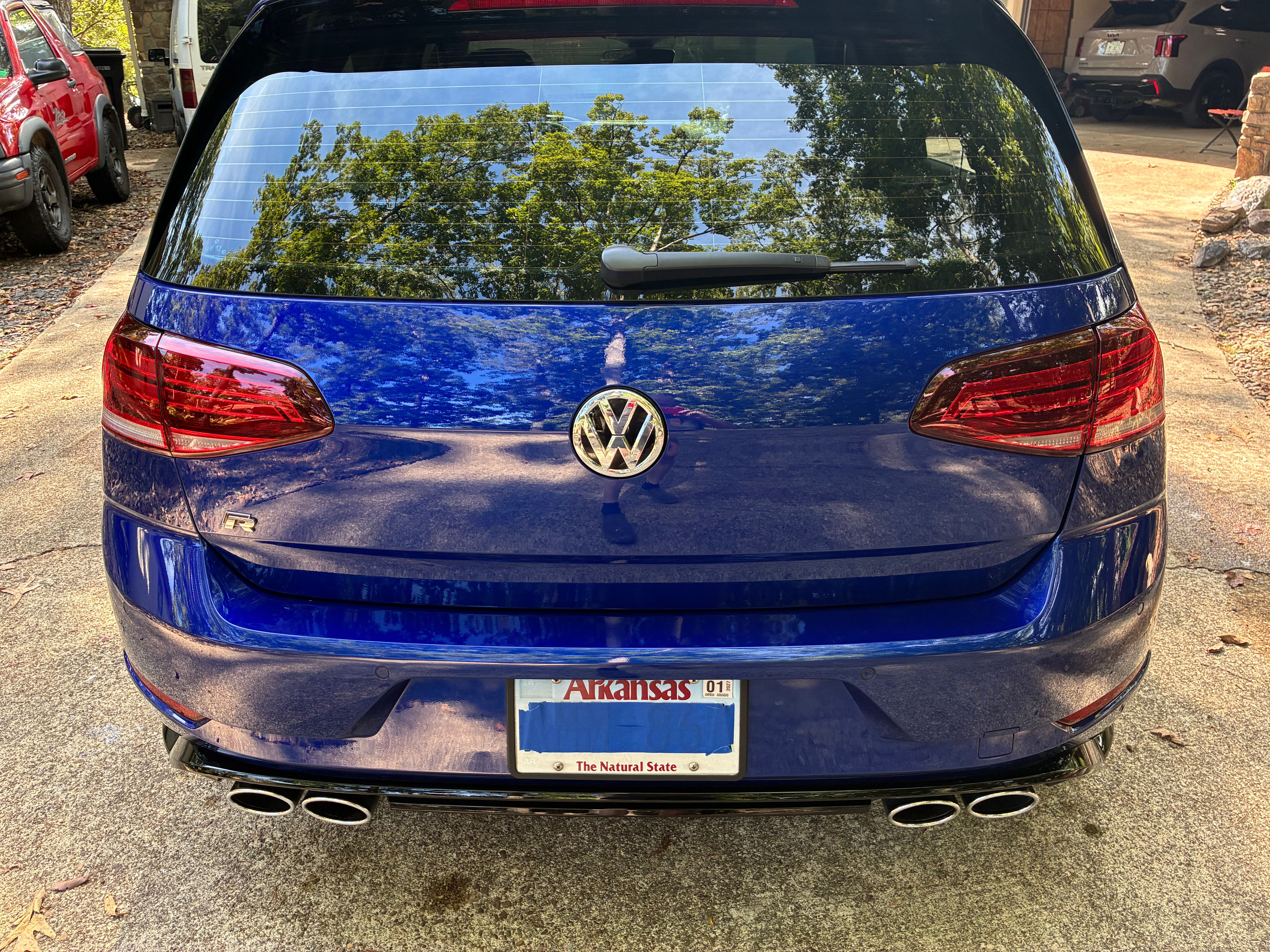 Used 2018 Volkswagen Golf 4-Door AWD/4WD image 4