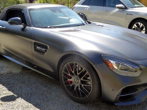 Used 2018 Mercedes-Benz AMG GT C image 2