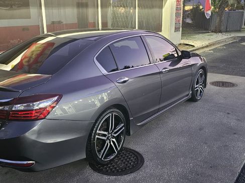 Used 2017 Honda Accord Sport Special Edition image 5