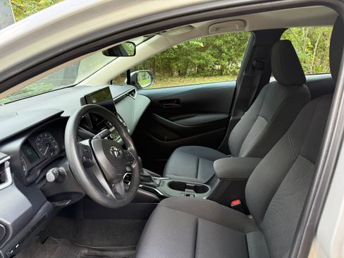 Used 2024 Toyota Corolla LE FWD image 19