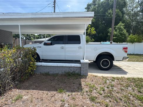 Used 2011 Ford F150 Lariat w/ Lariat Plus Pkg AWD/4WD image 10