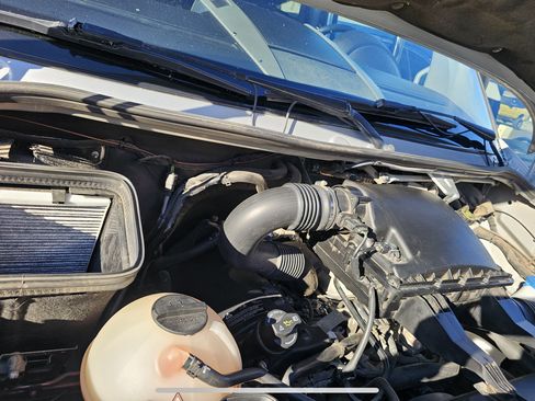 Used 2016 Mercedes-Benz Sprinter 2500 image 26