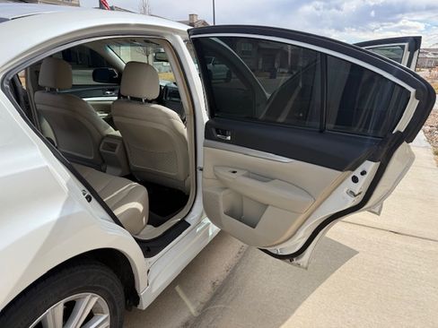 Used 2012 Subaru Legacy 2.5i Premium AWD/4WD image 14