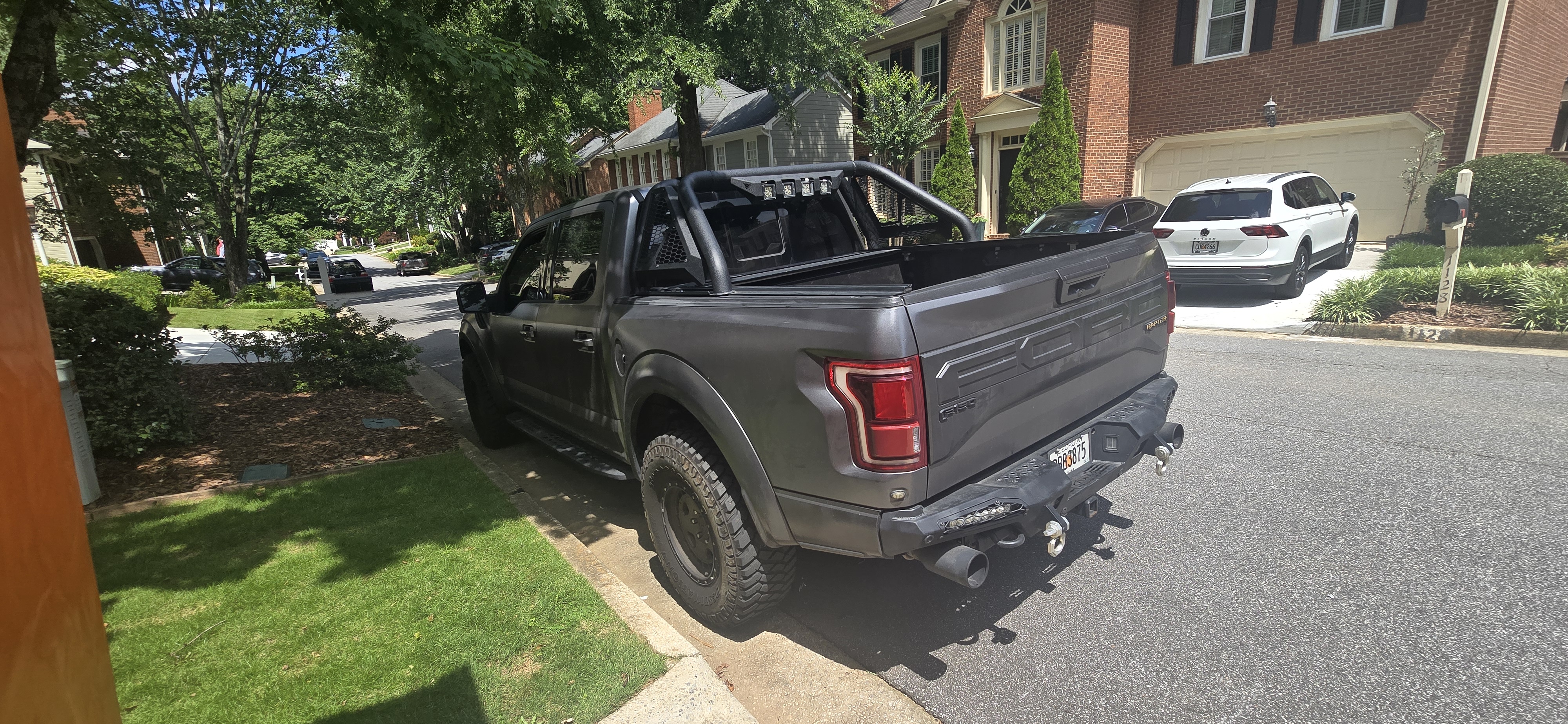 Used 2017 Ford F150 Raptor w/ Equipment Group 802A Luxury AWD/4WD image 8