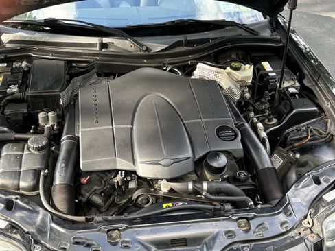 Used 2005 Chrysler Crossfire Convertible RWD image 15