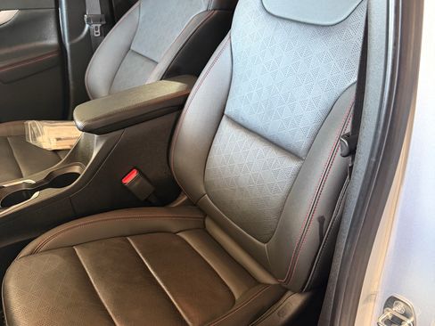 Used 2023 Chevrolet Bolt EUV Premier w/ Redline Edition image 18