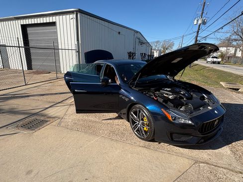 Used 2022 Maserati Quattroporte Modena image 10