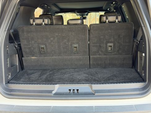 Used 2018 Ford Expedition Limited w/ Equipment Group 301A image 12