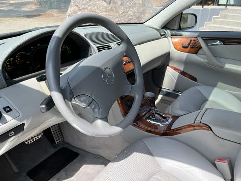 Used 2003 Mercedes-Benz CL 55 AMG image 13