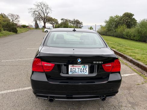 Used 2011 BMW 335i xDrive Sedan AWD/4WD image 6