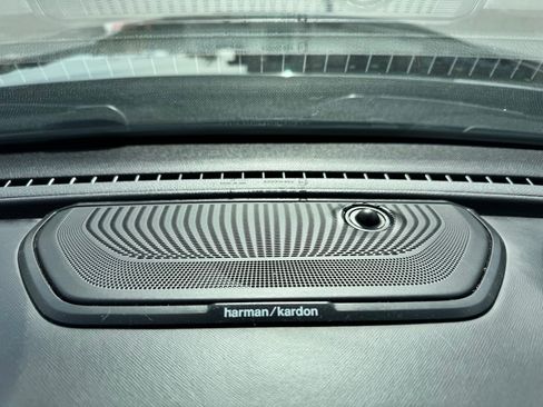 Used 2021 RAM 2500 Limited image 10