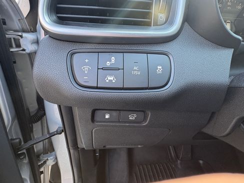 Used 2019 Kia Sorento EX w/ EX Touring Package image 14