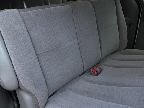 Used 2001 Chrysler Town & Country LX image 11