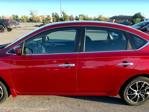 Used 2014 Nissan Sentra S image 2