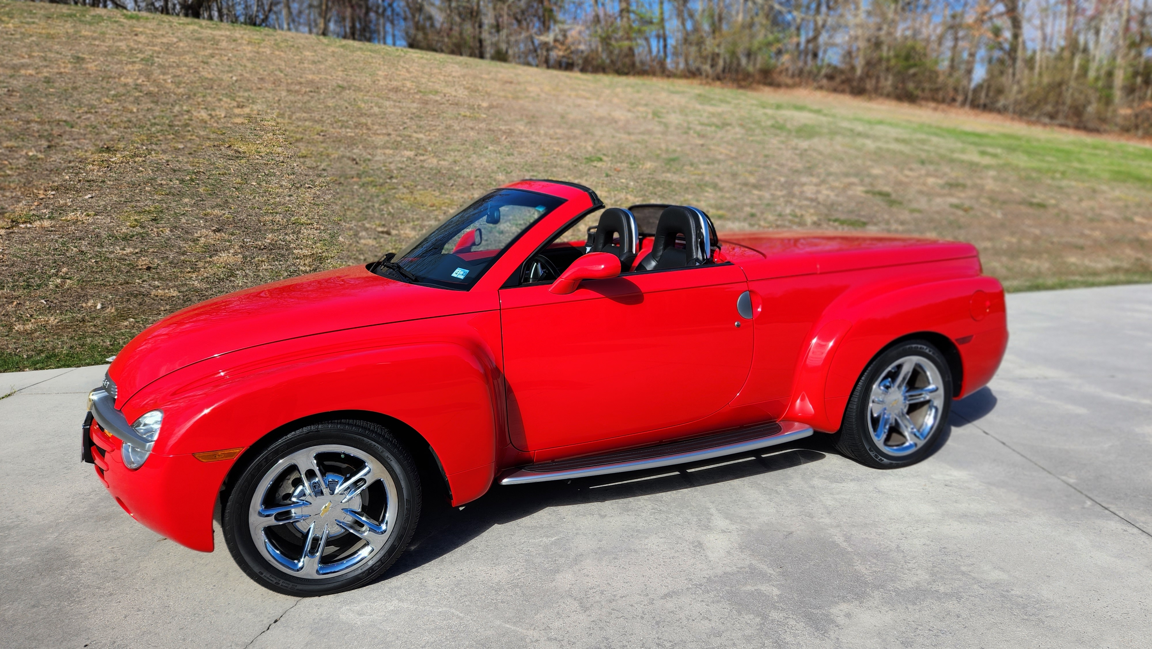 Used 2005 Chevrolet SSR w/ Preferred Equipment Group RWD image 28