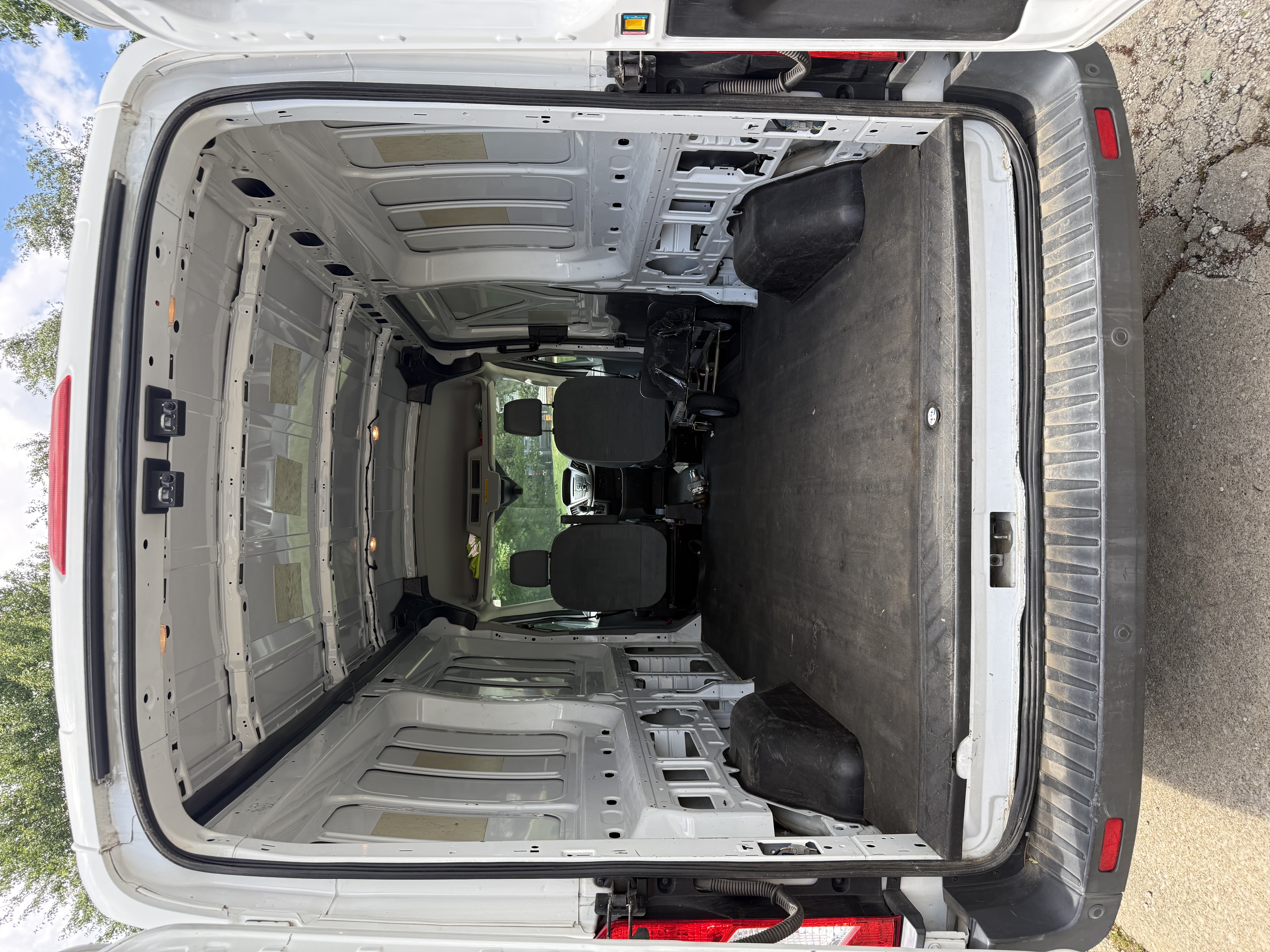 Used 2015 Ford Transit 250 148 Medium Roof RWD image 12