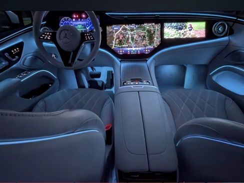 Used 2022 Mercedes-Benz EQS 580 4MATIC Sedan image 9