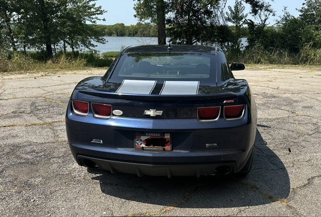 Used 2010 Chevrolet Camaro SS RWD image 5
