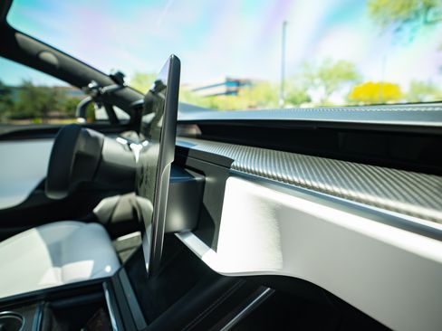 Used 2023 Tesla Model S Plaid image 10