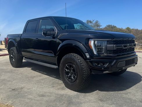 Used 2022 Ford F150 Raptor w/ Equipment Group 801A High AWD/4WD image 9