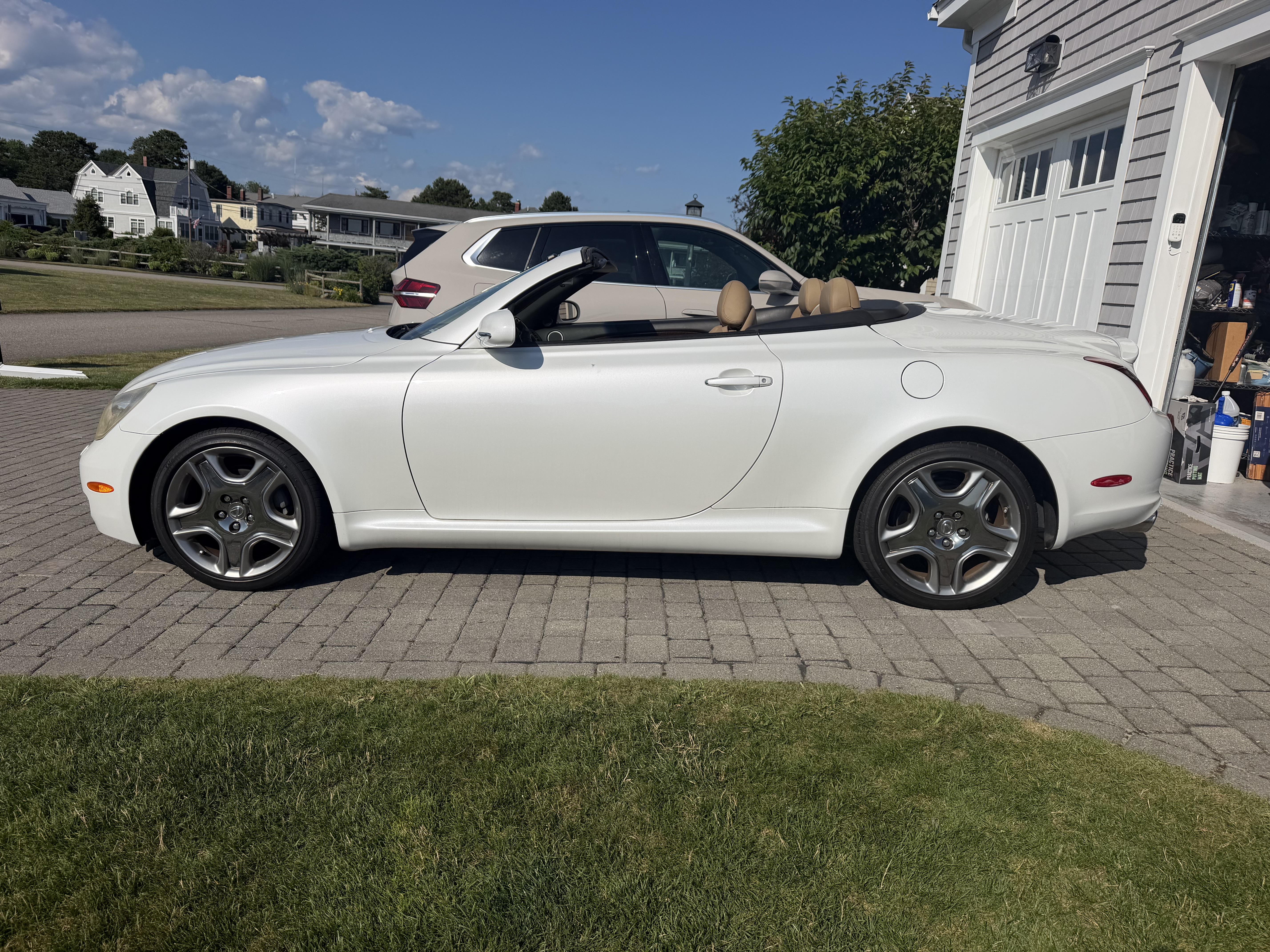 Used 2008 Lexus SC 430 Convertible RWD image 3