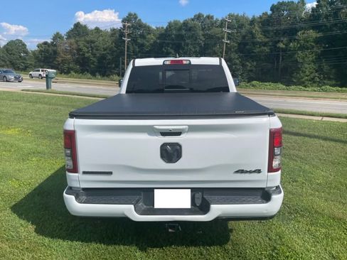 Used 2022 RAM 1500 Big Horn AWD/4WD image 5