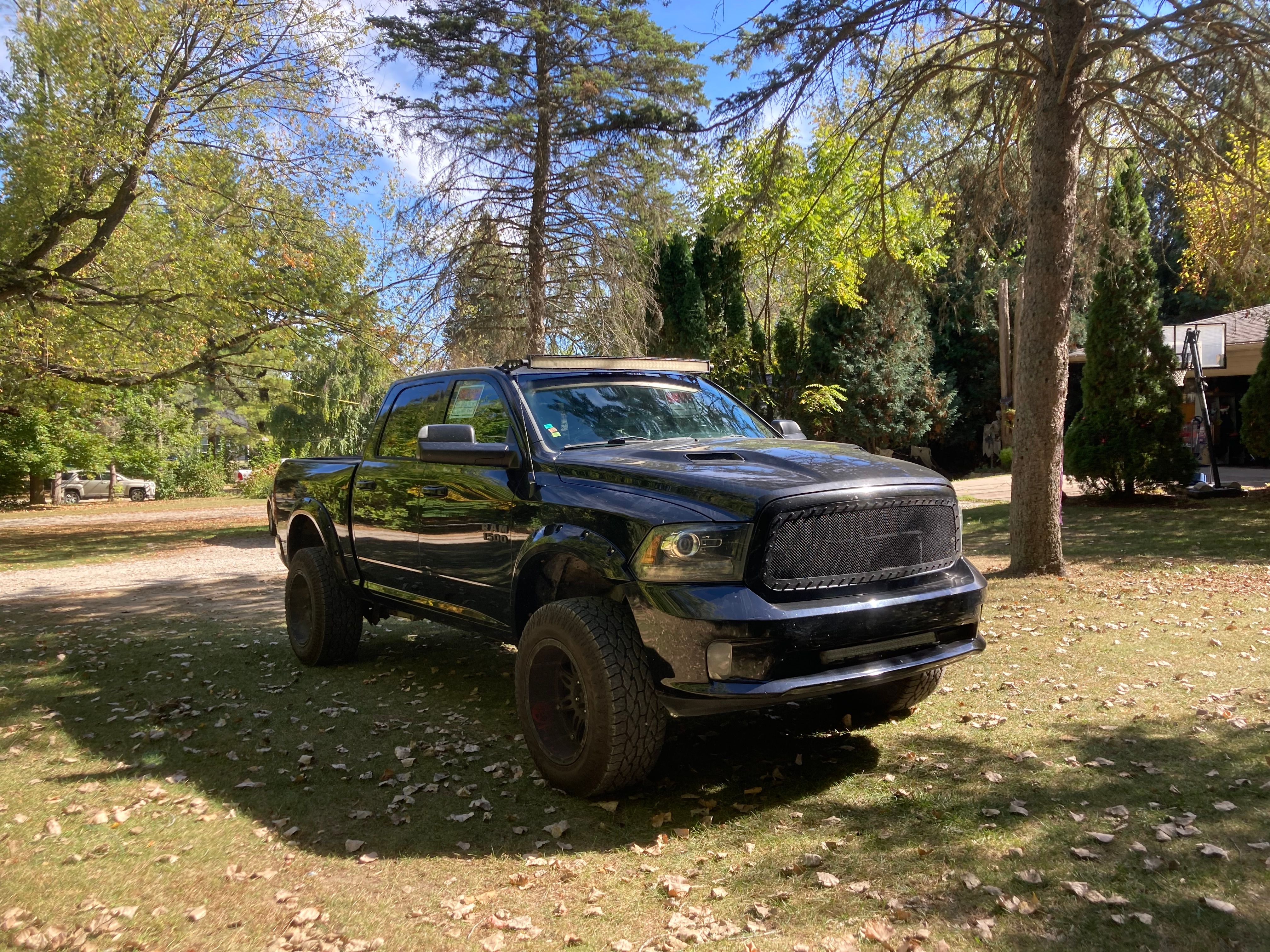 Used 2015 RAM 1500 Sport w/ Sport Premium Group AWD/4WD image 5