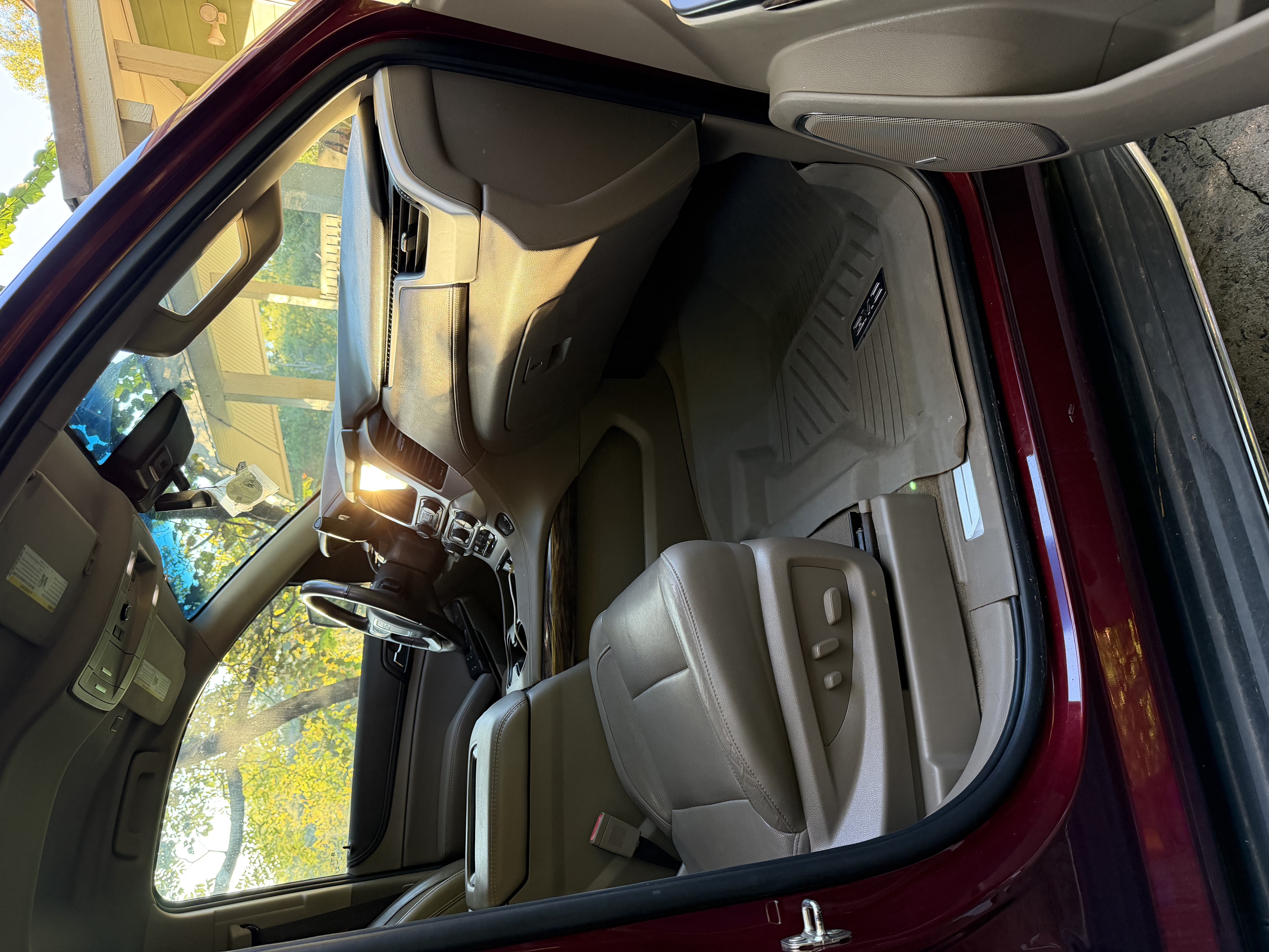 Used 2019 GMC Yukon SLT w/ HD Trailering Package RWD image 6