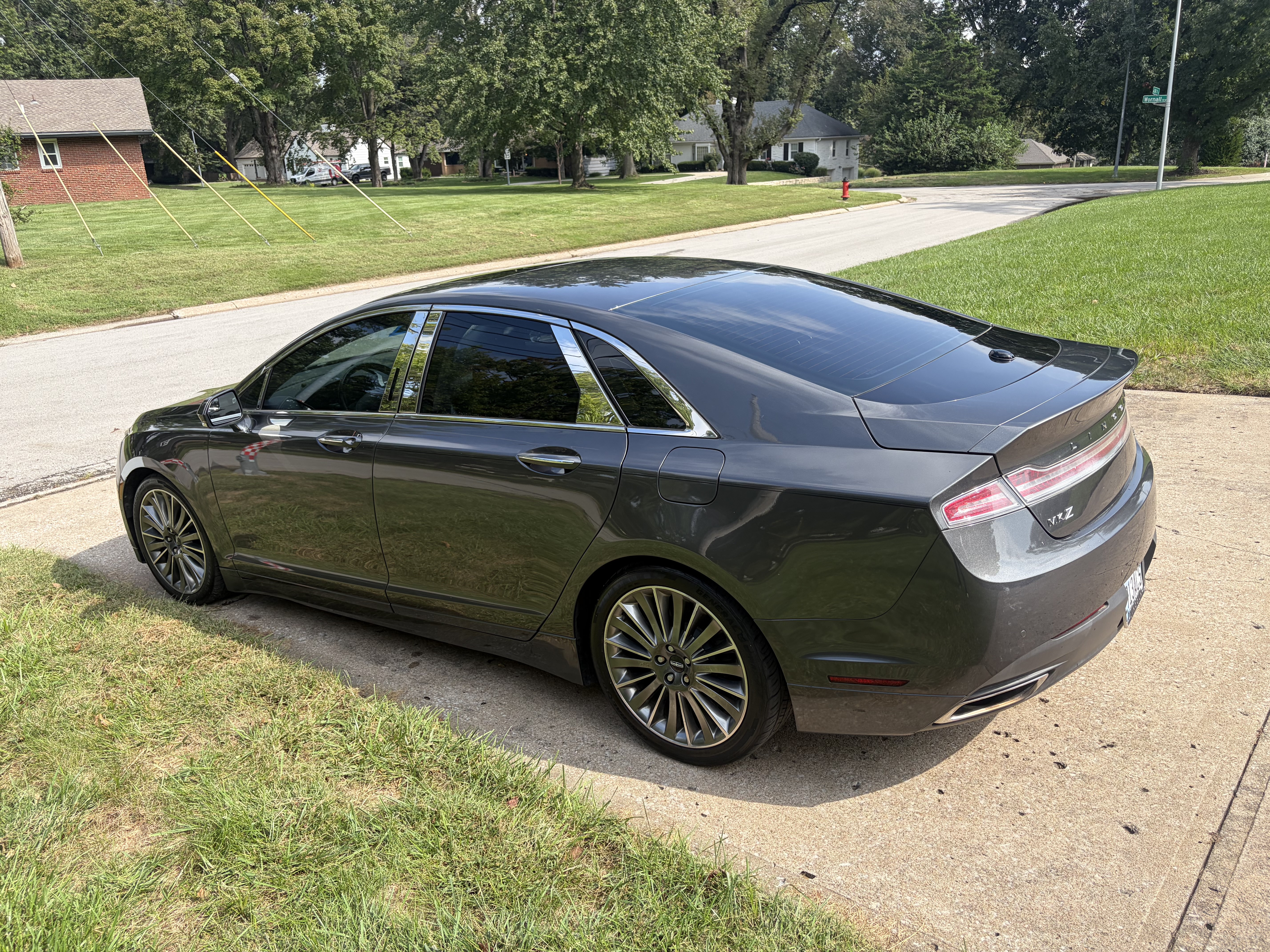 Used 2015 Lincoln MKZ AWD w/ Equipment Group 101A Select image 10