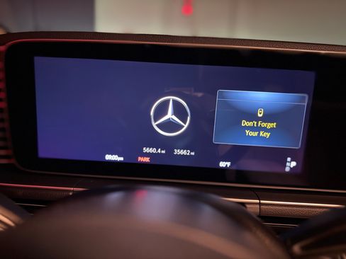 Used 2024 Mercedes-Benz GLE 450e 450e 4MATIC Sport Utility 4D image 20