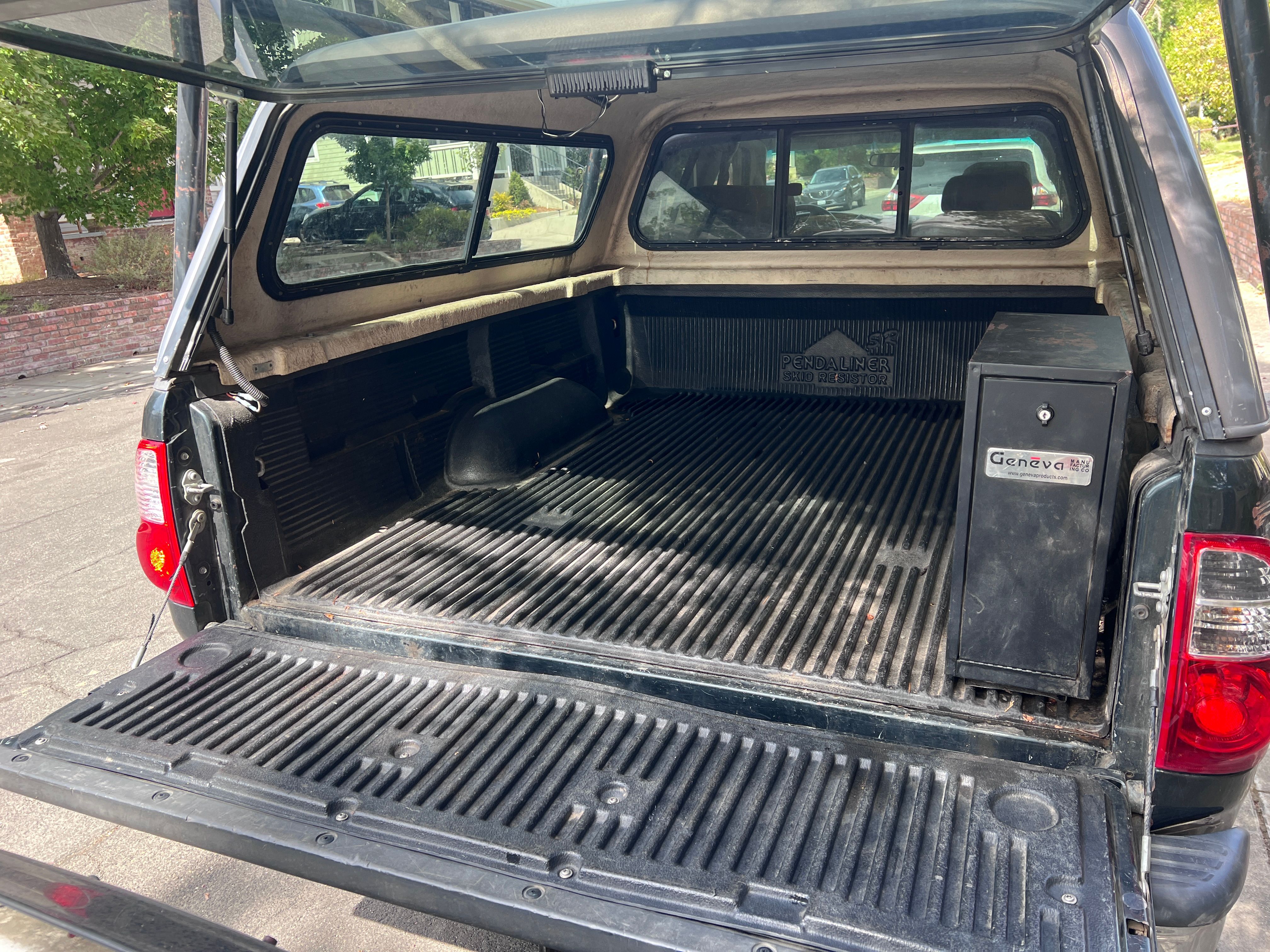 Used 2005 Toyota Tundra SR5 AWD/4WD image 10