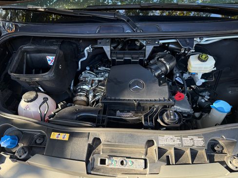 Used 2023 Mercedes-Benz Sprinter 3500 image 28