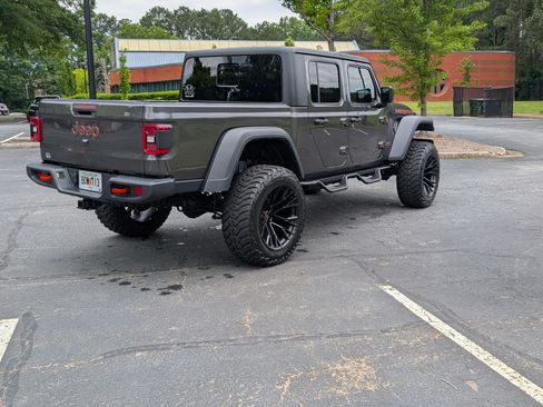 Used 2024 Jeep Gladiator Mojave image 16