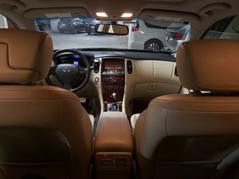 Used 2017 INFINITI QX50 AWD w/ Technology Package image 10