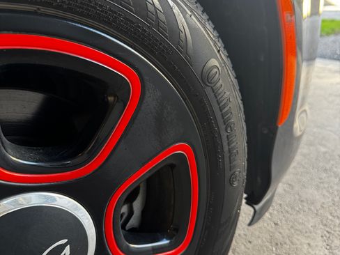 Used 2016 FIAT 500 e w/ Esport Package image 17