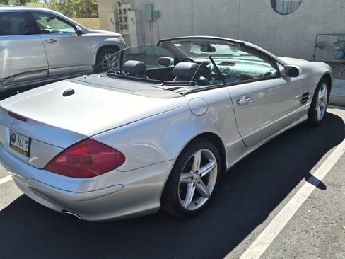 Used 2004 Mercedes-Benz SL 500 image 2