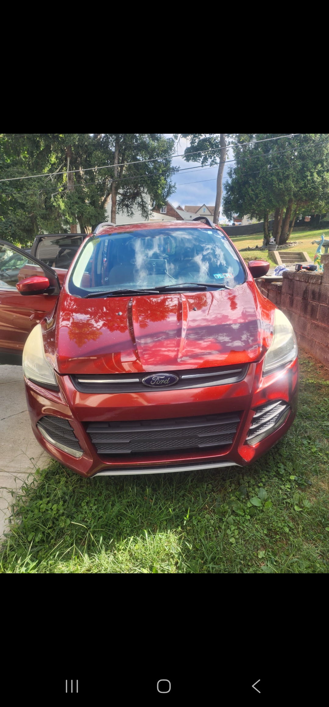 Used 2015 Ford Escape SE w/ Equipment Group 201A AWD/4WD image 1