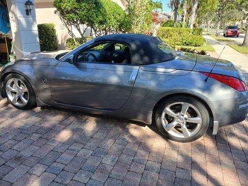 Used 2007 Nissan 350Z Enthusiast image 1